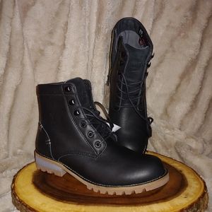Kodiak Woman's size 7 black boot